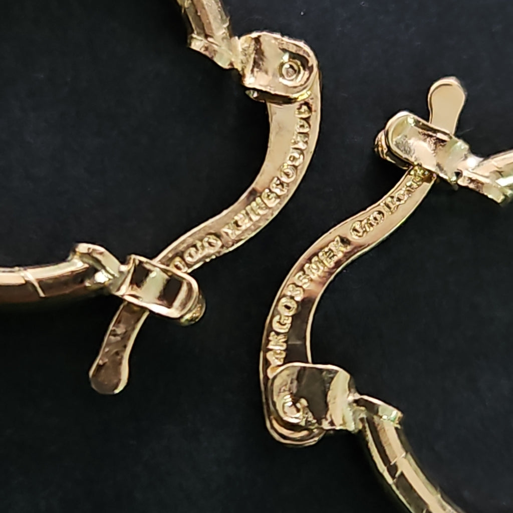 ARETES ARRACADAS ESTRIADAS 14K 1.4 GR (NUEVO)