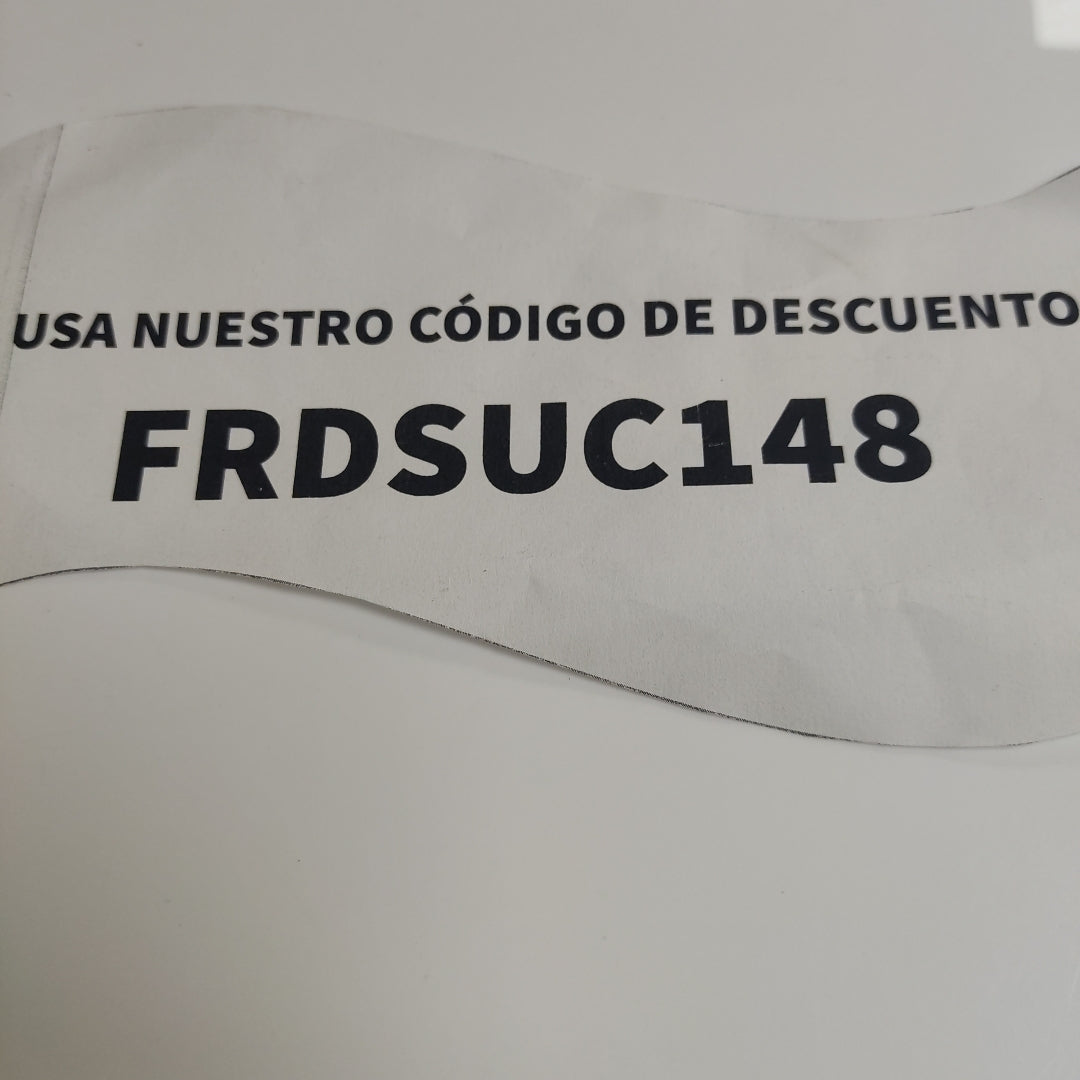 DIJE TEJIDO NIÑA CON CIRCONIAS 14K 0.9 GR (NUEVO)