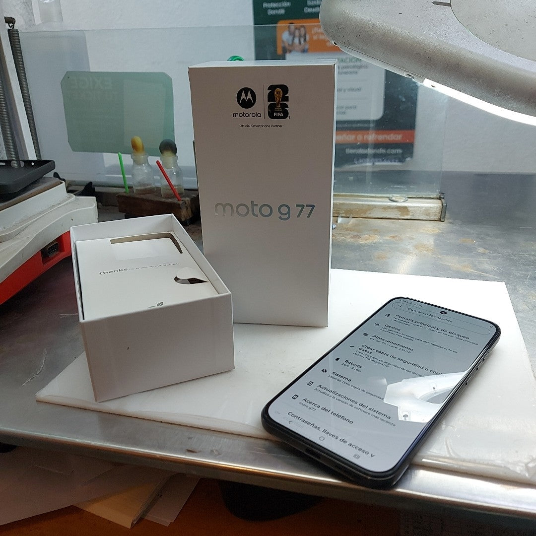 CELULAR MOTOROLA MOTO G77 XT2621-3 (2026) 256 GB 8 GB RAM (SEMINUEVO)