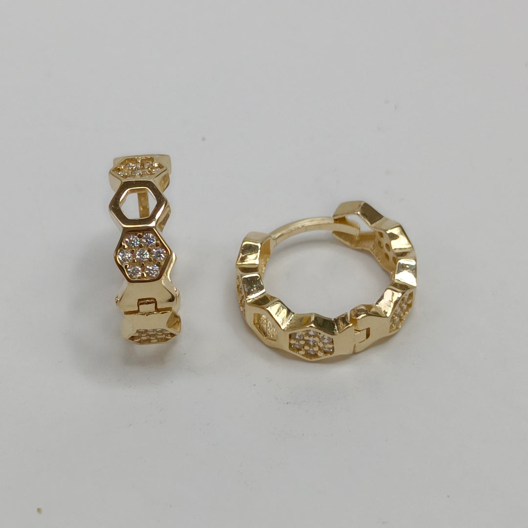 ARETES HUGGIES HEXAGONALES C CIRCONIAS 14K 2.7 GR (NUEVO)