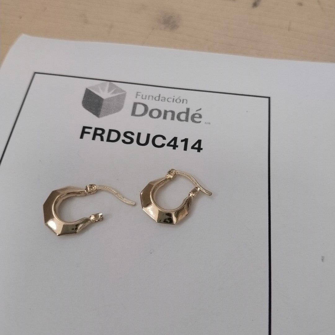 ARETES TEJIDO ARRACADA FACETADA 14K 1.2 GR (NUEVO)