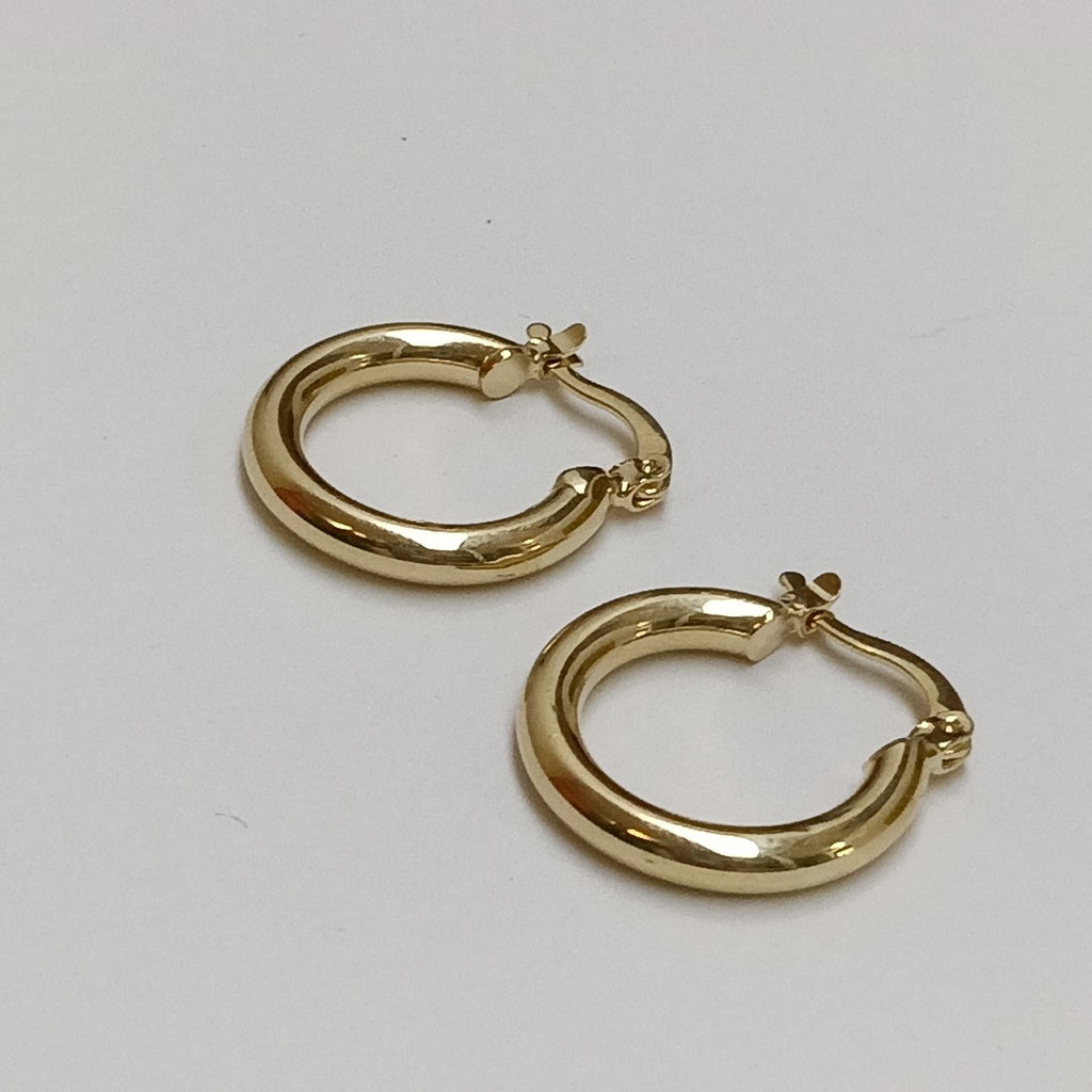 ARETES TEJIDO ARRACADAS LISAS 14K 1.6 GR (NUEVO)