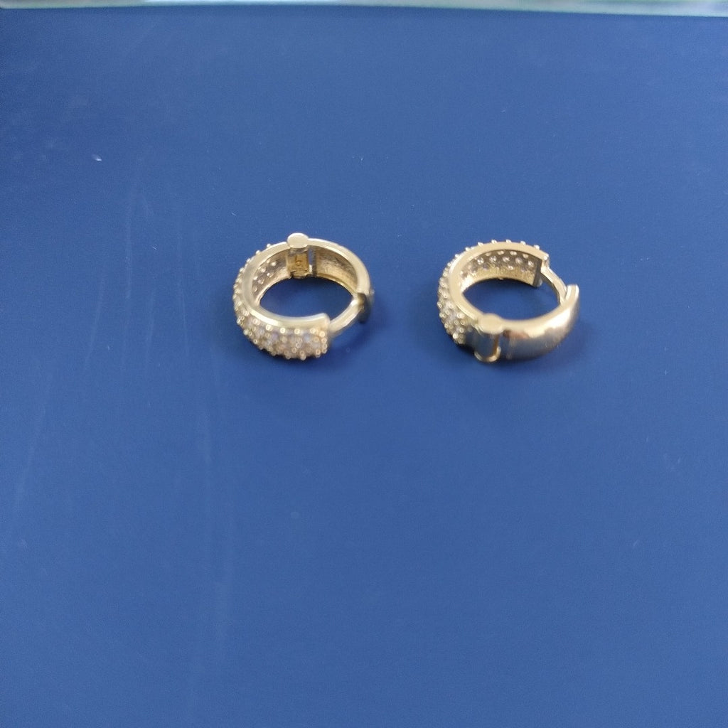 ARETES HUGGIE CON CIRCONIAS 14K 2.1 GR (NUEVO)