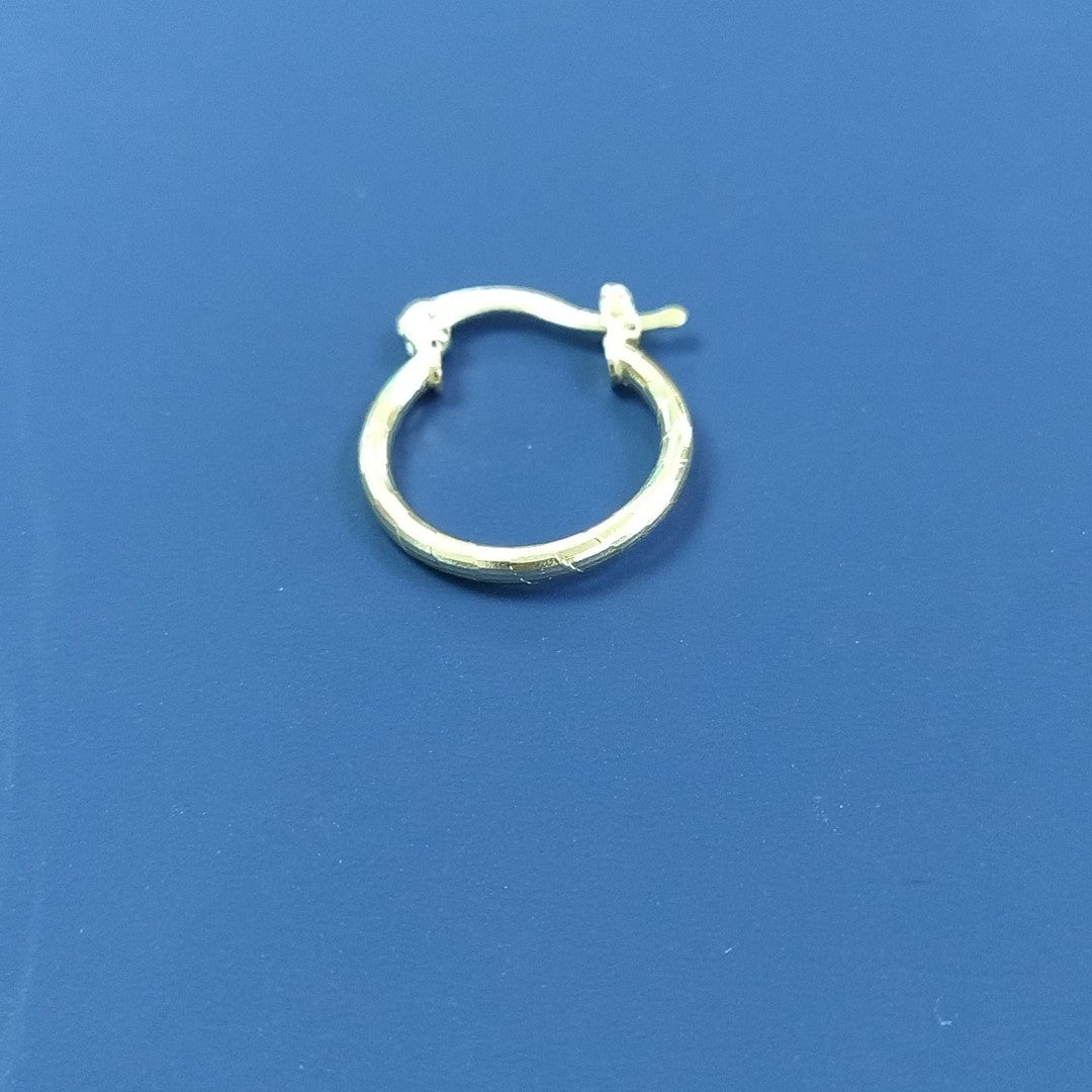 ARETES ARRACADAS ESTRIADAS 14K 1.4 GR (NUEVO)