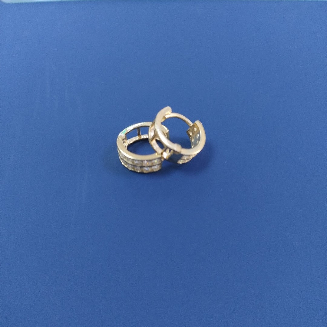 ARETES HUGGIES C CIRCONIAS 14K 1.7 GR (NUEVO)