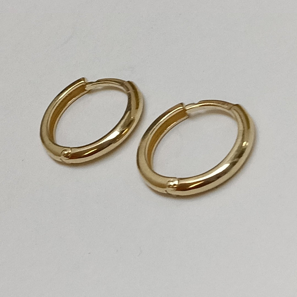ARETES HUGGIES LISAS 14K 1.6 GR (NUEVO)