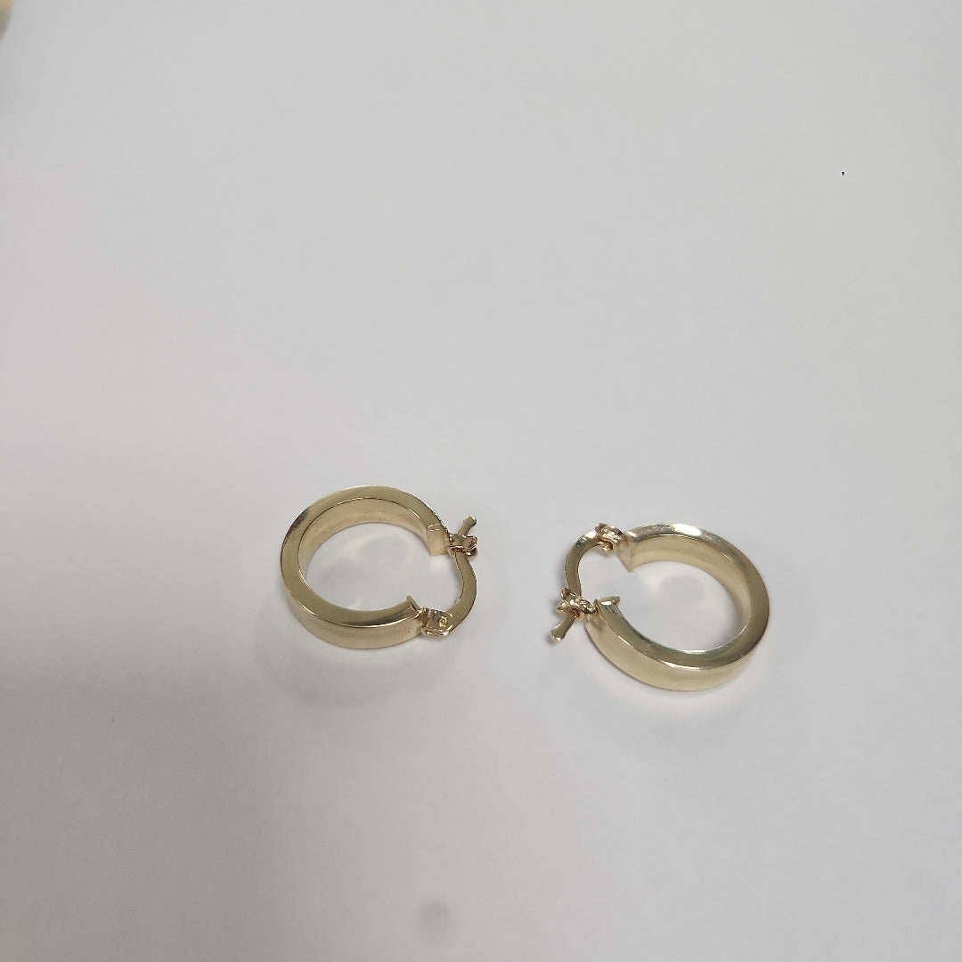 ARETES ARRACADA LISA 14K 2.1 GR (NUEVO)