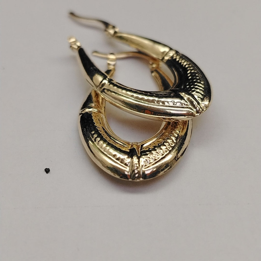 ARETES ARRACADAS ESTRIADAS 14K 2.6 GR (NUEVO)
