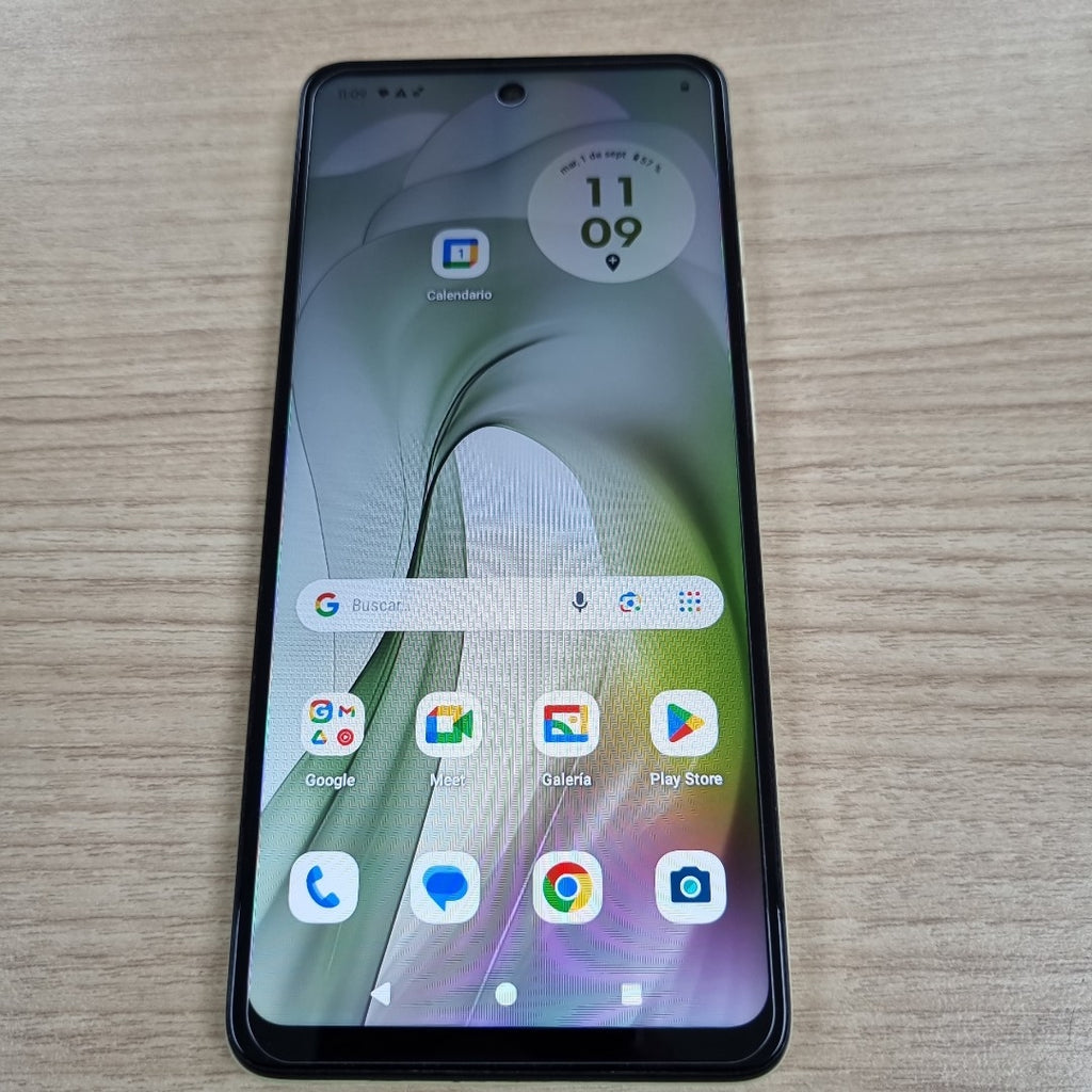 CELULAR MOTOROLA MOTO E14 XT2421-12 (2024) 64 GB 2 GB RAM (SEMINUEVO)