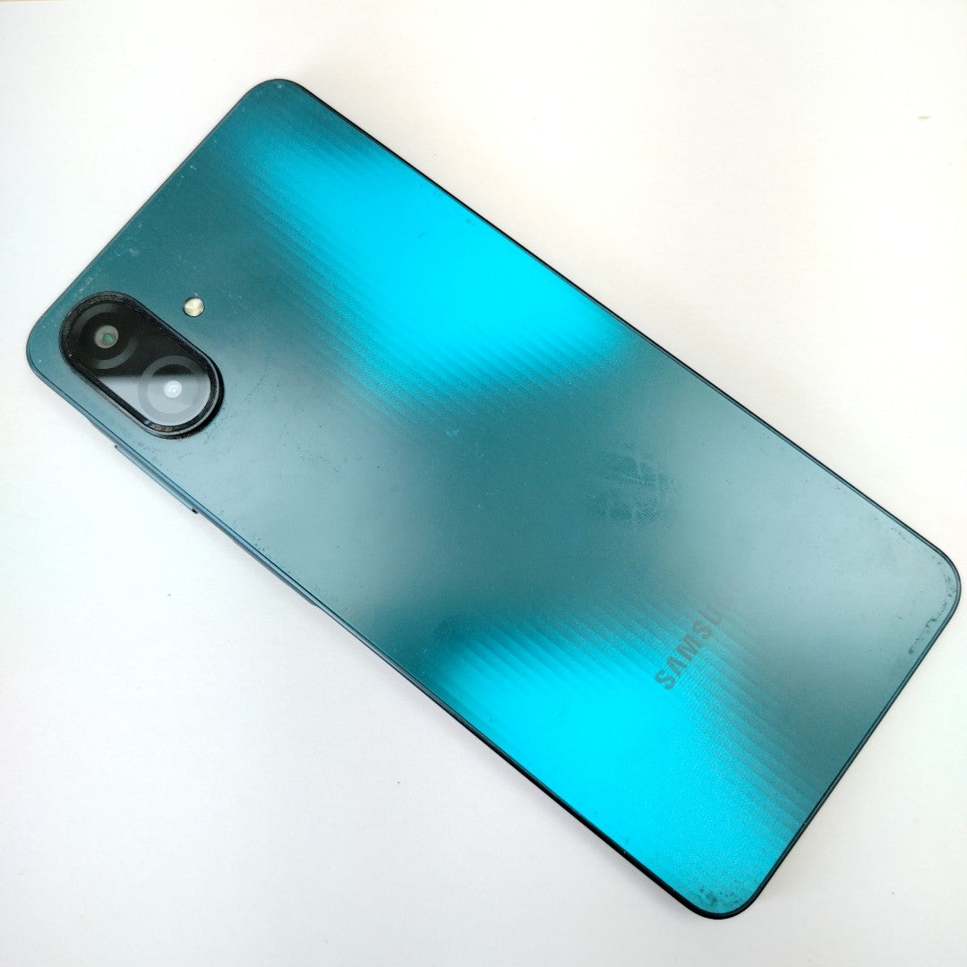 CELULAR SAMSUNG GALAXY A07 SM-A075M (2025) 64 GB 4 GB RAM (SEMINUEVO)