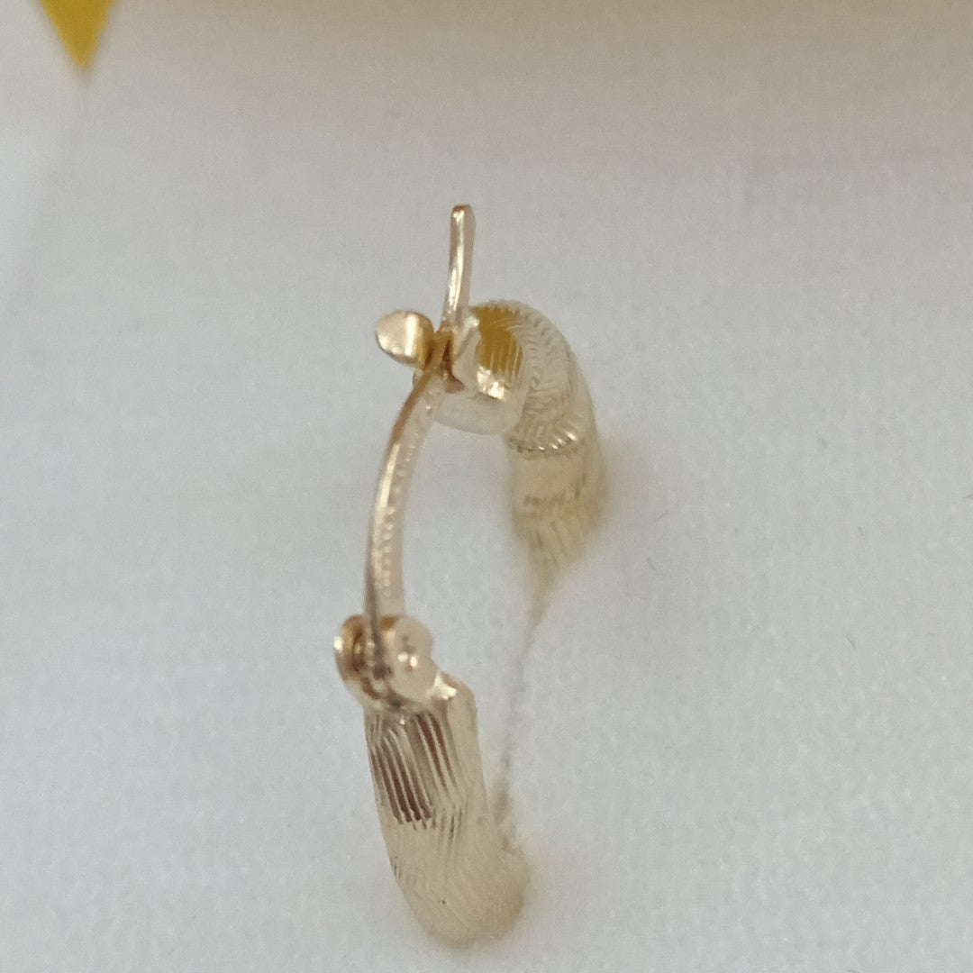 ARETES TEJIDO ARRACADAS ASTRIADAS 14K 1.9 GR (NUEVO)