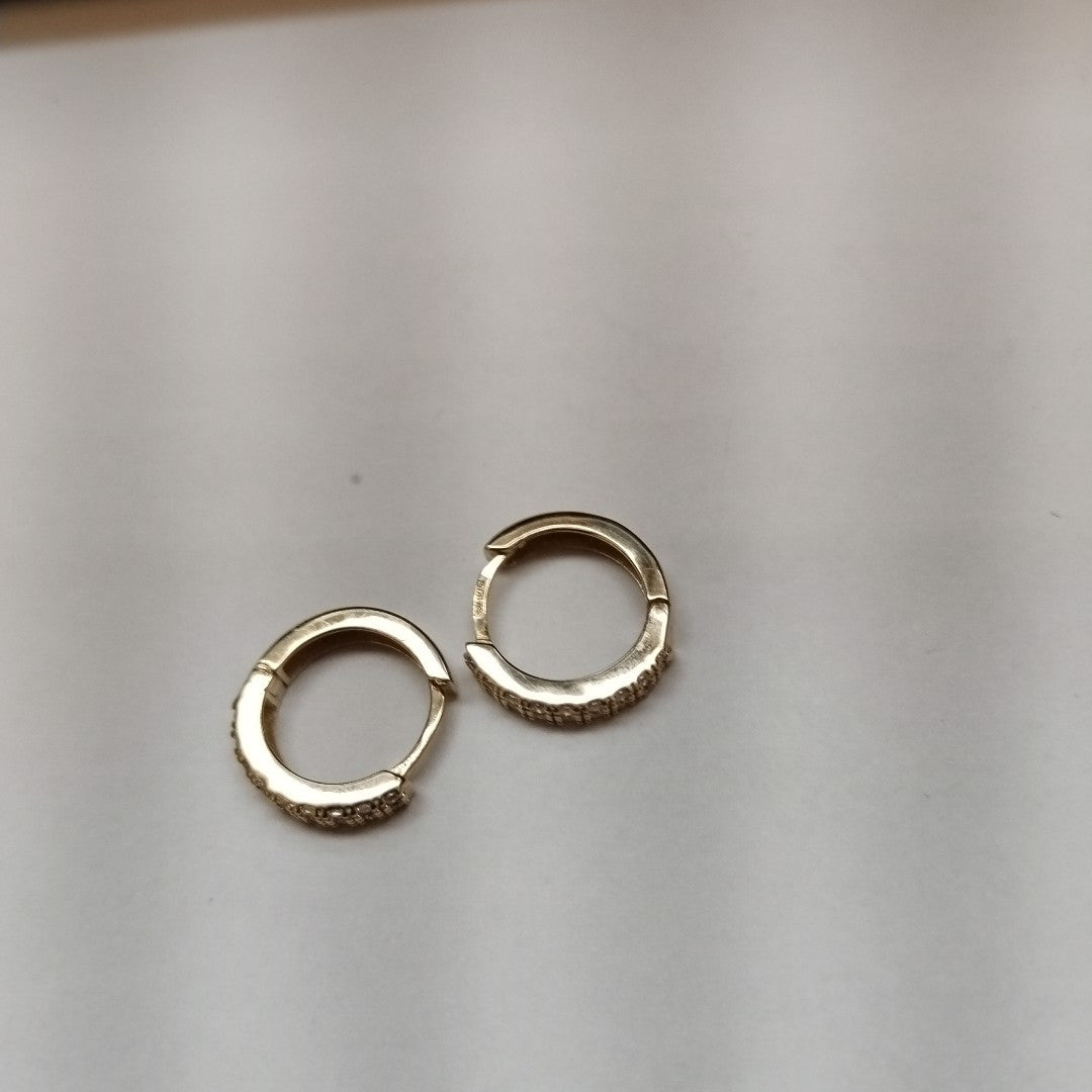 ARETES HUGGIES C CIRCONIA 14K 1.7 GR (NUEVO)