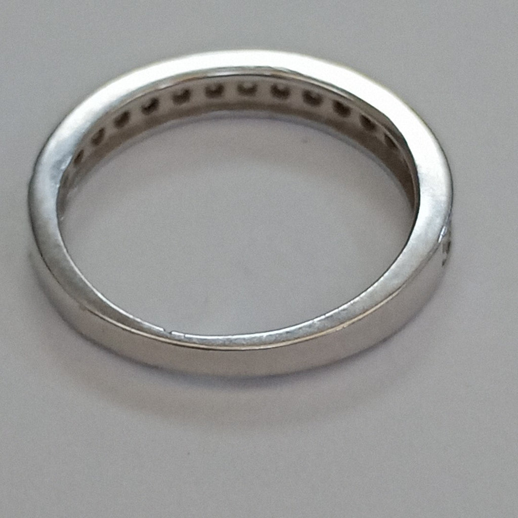 ANILLITO ORO BLANCO 14 K 1.8 GRMS (SEMINUEVO)