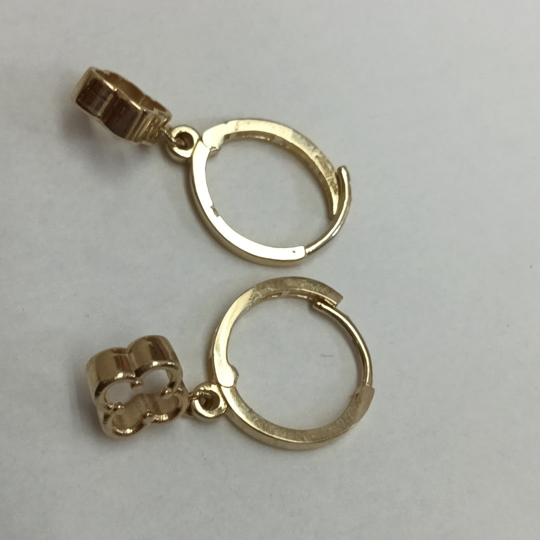 ARETES ARRACADAS CON DIJE 14K 2.4 GR (NUEVO)