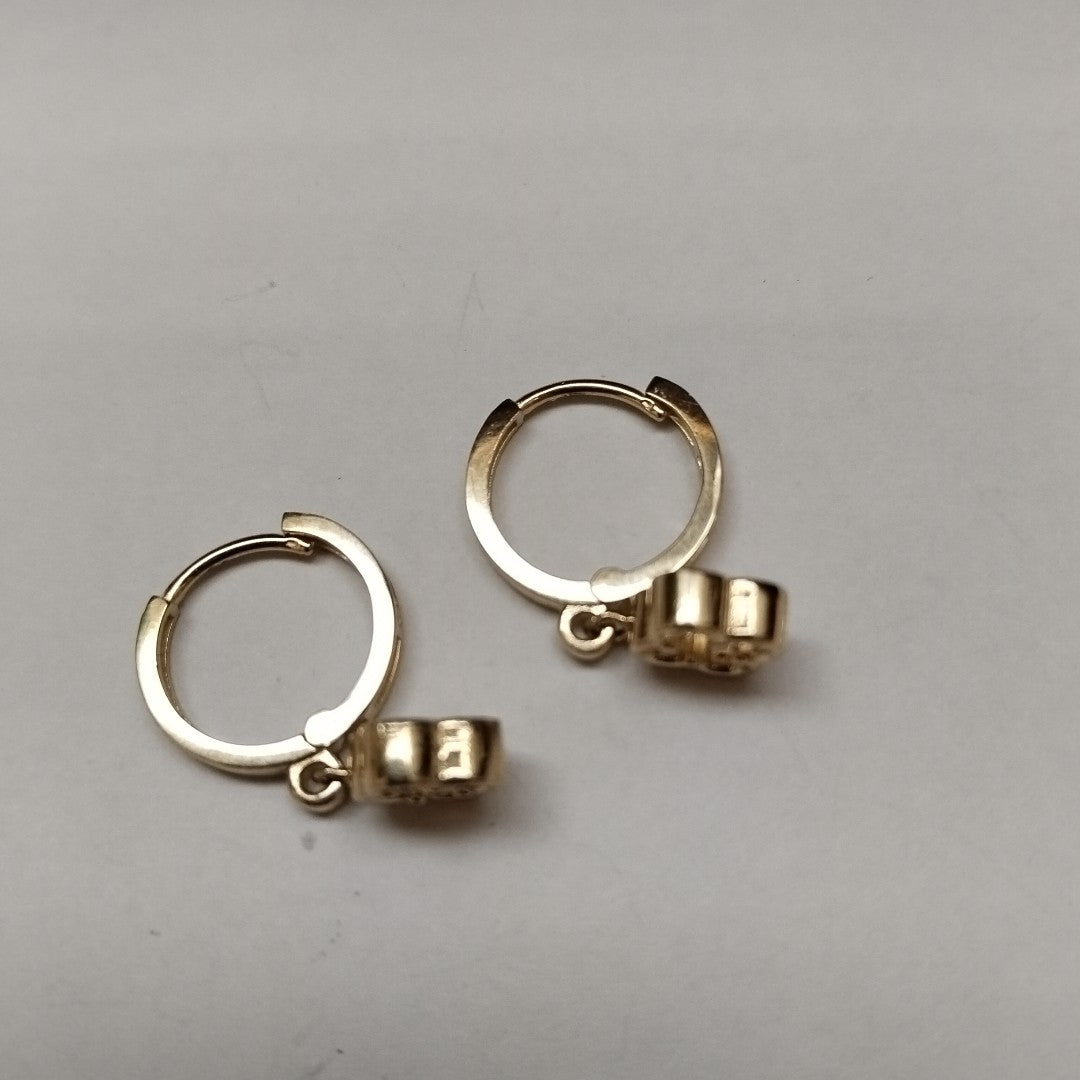 ARETES ARRACADAS CON DIJE 14K 2.4 GR (NUEVO)