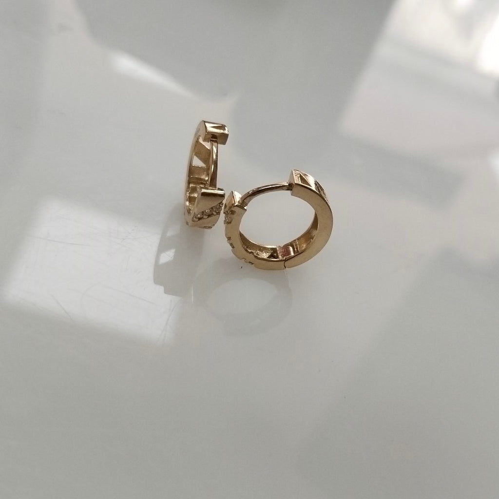 ARETES HUGGIES CON CIRCONIAS 14K 2.3 GR (NUEVO)
