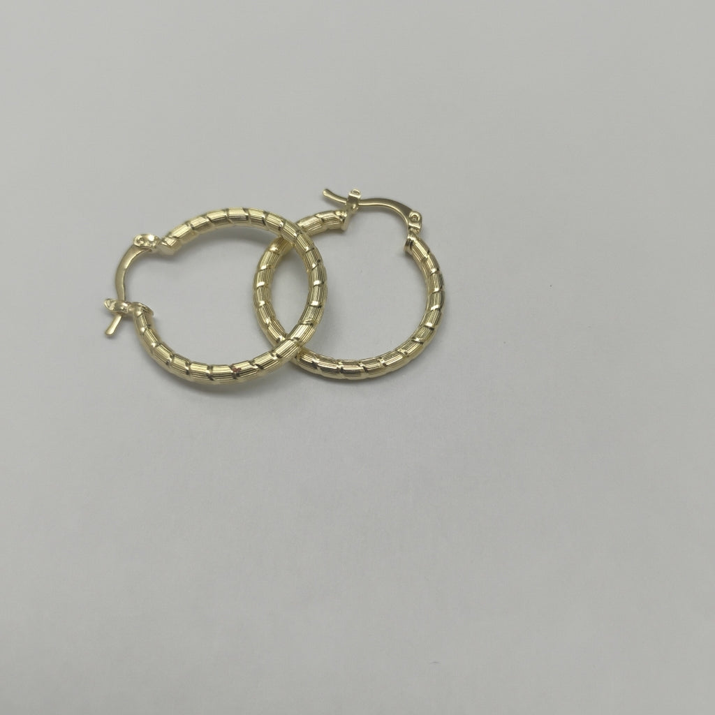 ARETES ARRACADAS LABRADAS 14K 3.3 GR (NUEVO)
