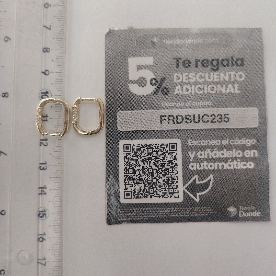 ARETES HUGGIES OVALADA C CIRCONIAS 14K 2.4 GR (NUEVO)