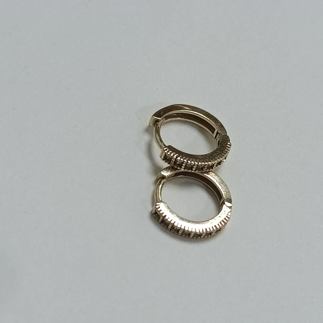 ARETES ARRACADAS CON CIRCONIAS 10K 1.3 GR (NUEVO)