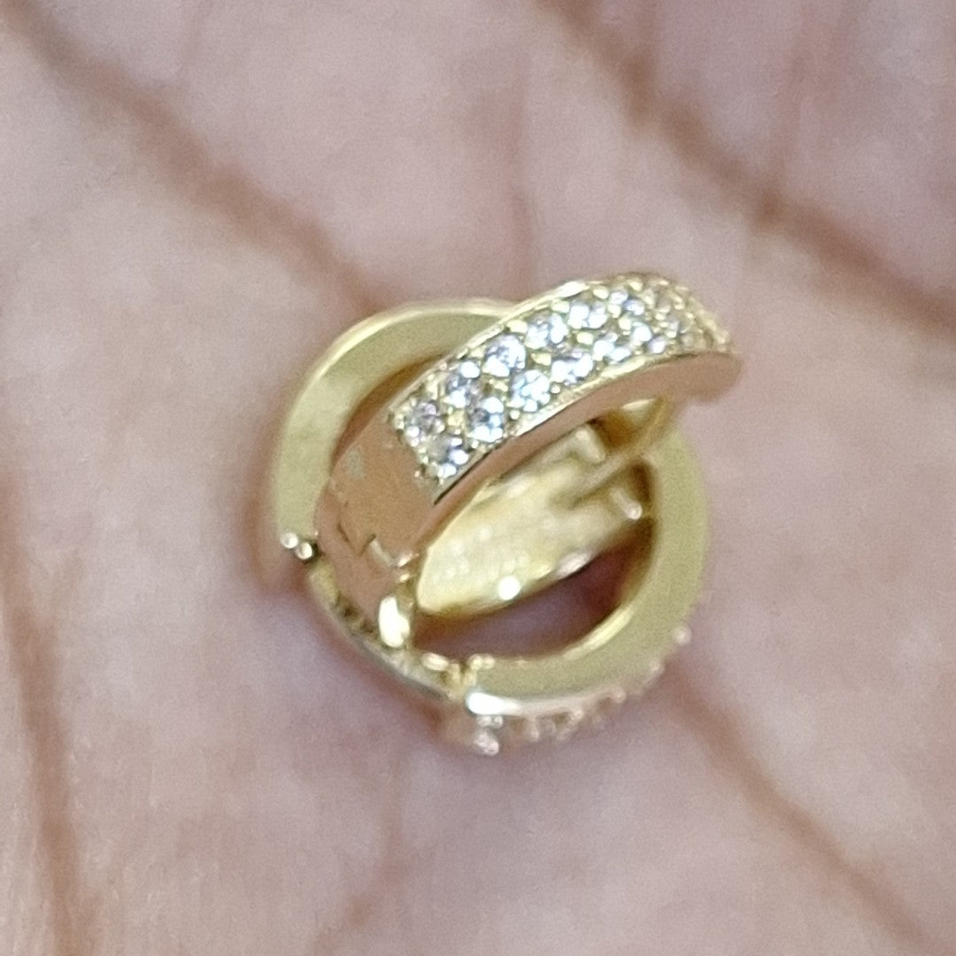 ARETES HUGGIES C CIRCONIAS 14K 2.2 GR (NUEVO)