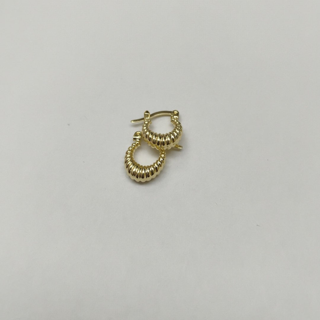 ARETES ARRACADA ESTRIADAS 14K 1.1 GR (NUEVO)