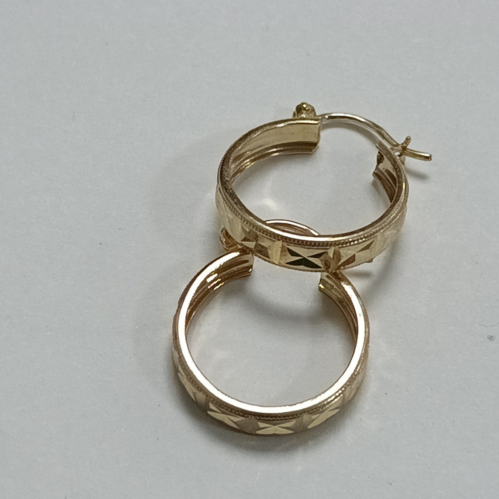 ARETES ARRACADAS LABRADAS 10K 2.1 GR (NUEVO)