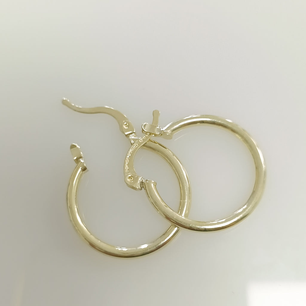 ARETES TEJIDO ARRACADAS LISAS 14K 1.2 GR (NUEVO)