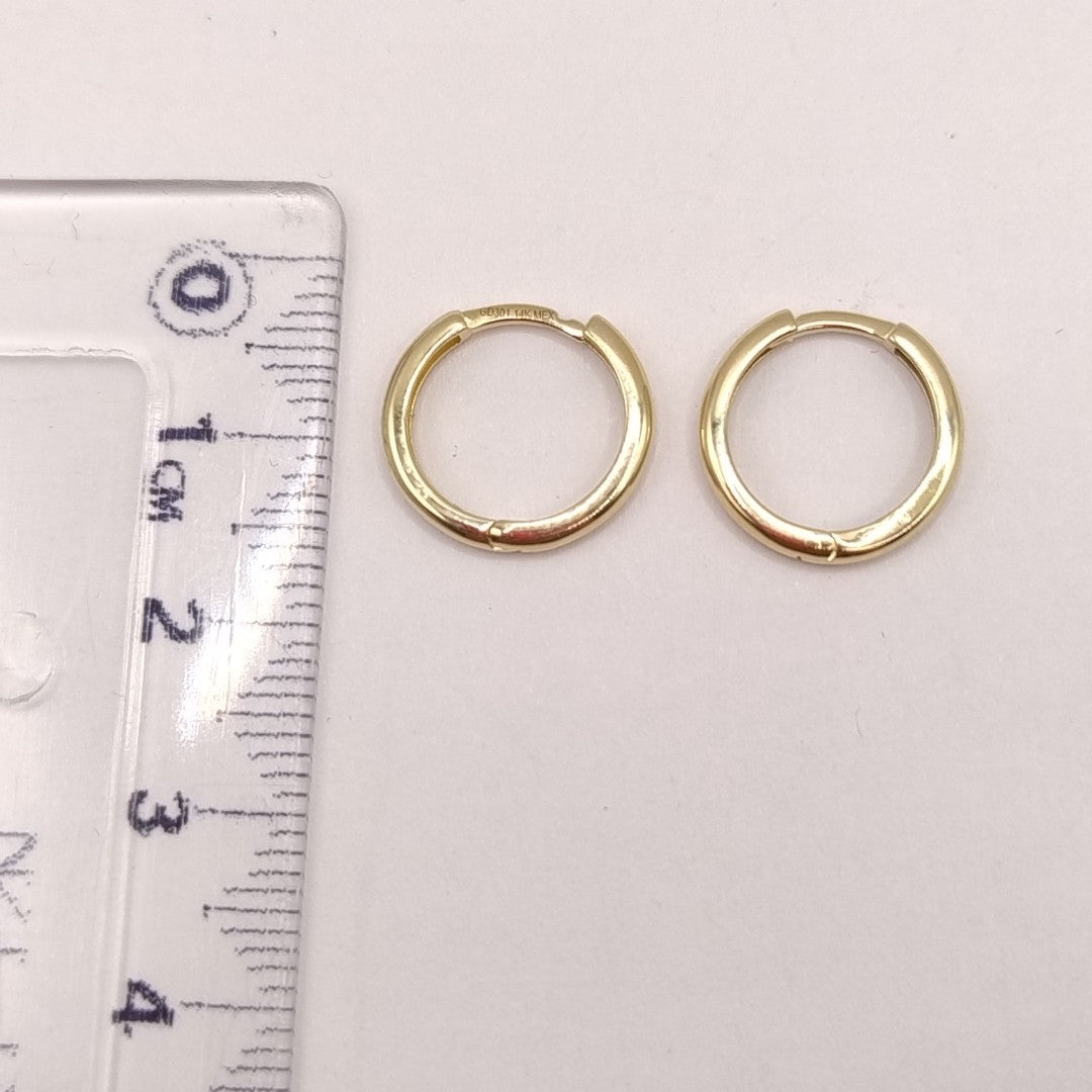ARETES HUGGIES LISAS 14K 1.4 GR (NUEVO)