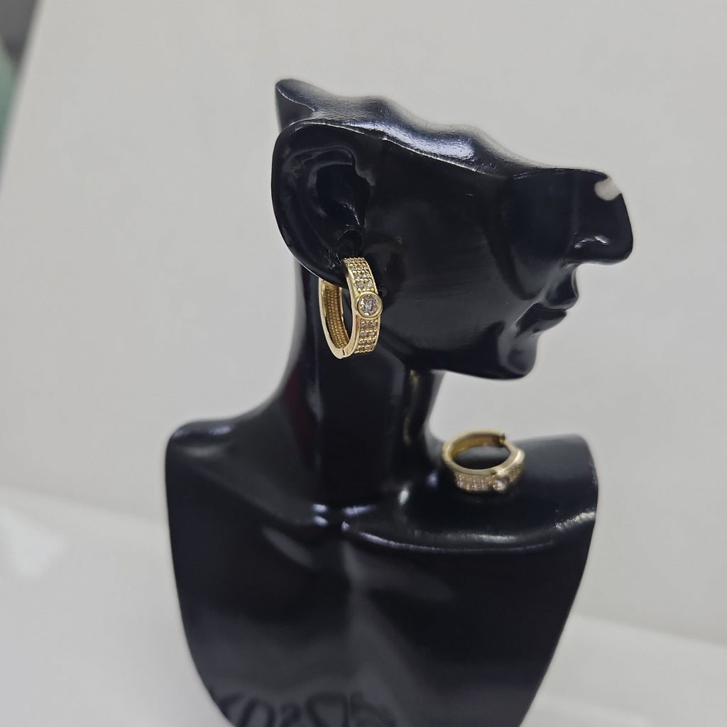 ARETES ARRACADAS C CIRCONIAS 10K 2.7 GR (NUEVO)