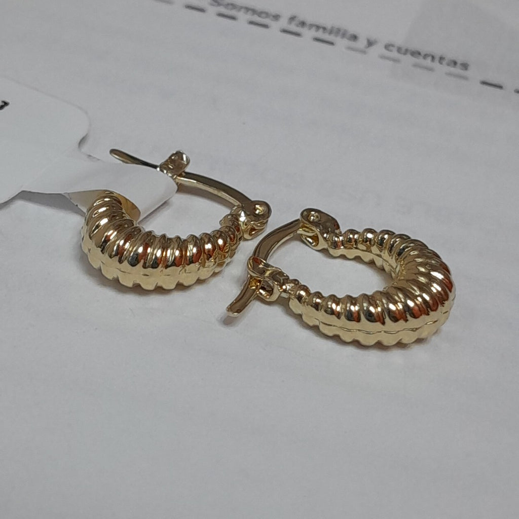 ARETES ARRACADA ESTRIADAS 14K 1.1 GR (NUEVO)