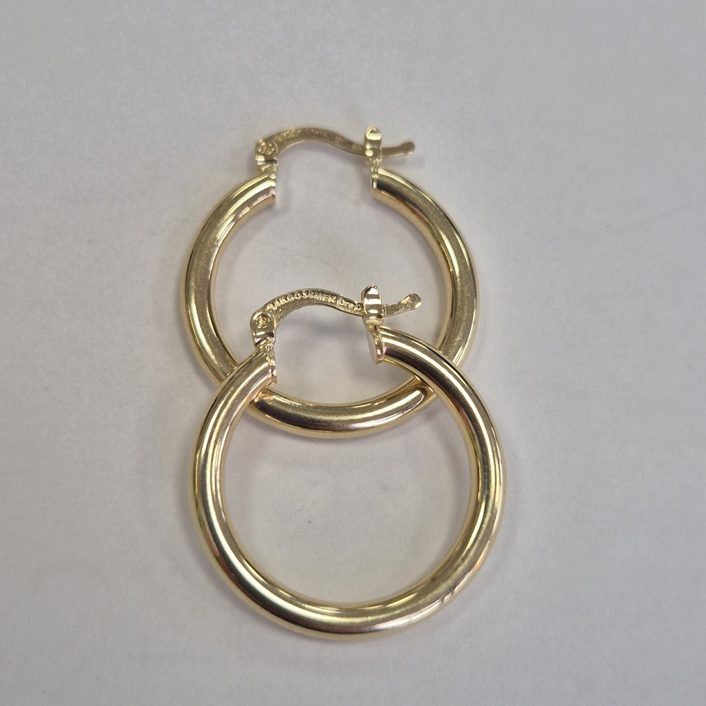 ARETES TEJIDO ARRACADAS LISAS HUECAS 14K 2.1 GR (NUEVO)