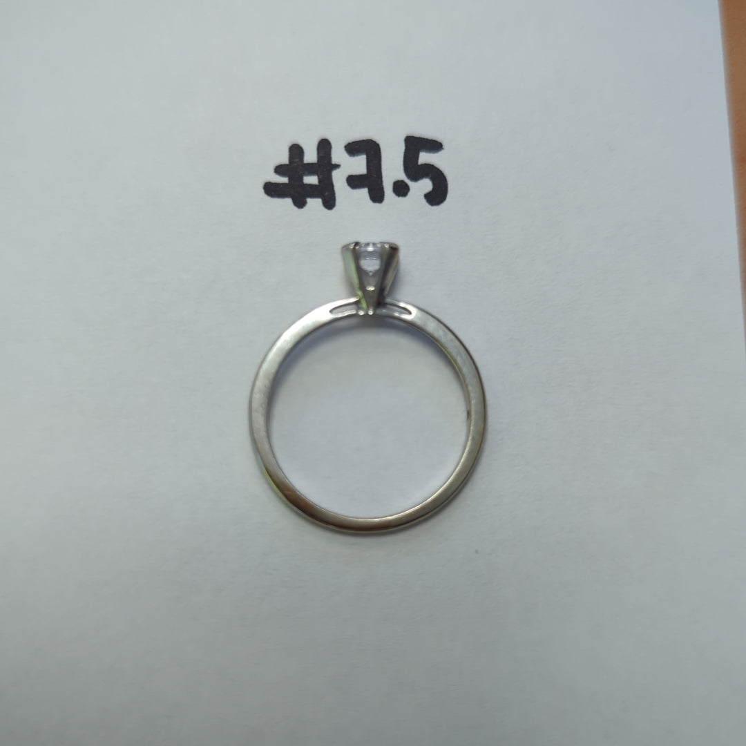 ANILLO ORO 14 K 2 GRMS (SEMINUEVO)