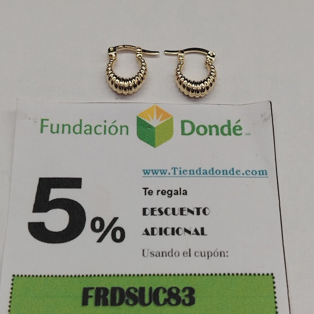 ARETES ARRACADA ESTRIADAS 14K 1.1 GR (NUEVO)