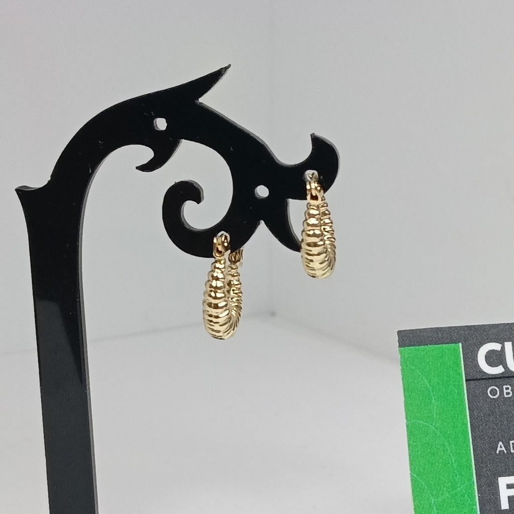 ARETES ARRACADA ESTRIADAS 14K 1.1 GR (NUEVO)