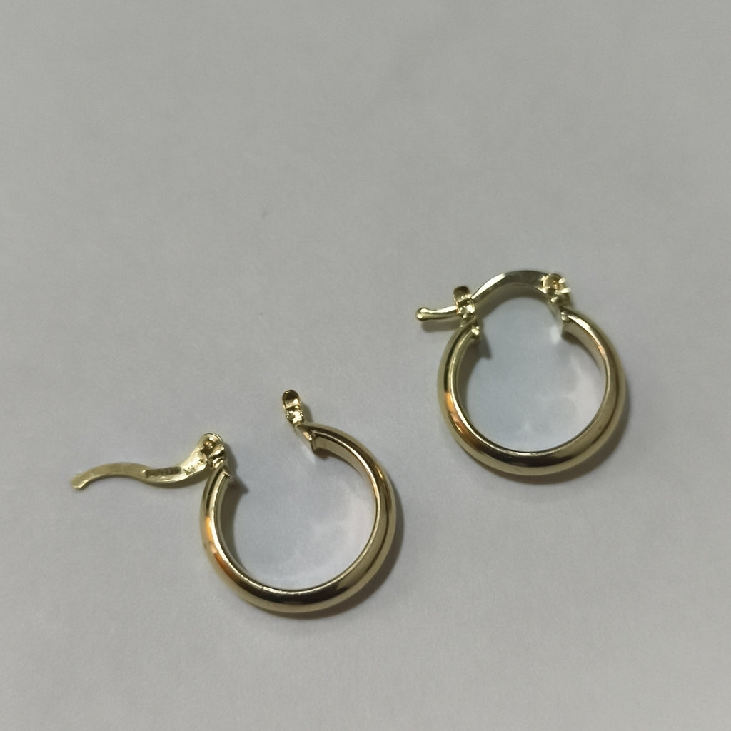 ARETES ARRACADA LISA 14K 1.7 GR (NUEVO)