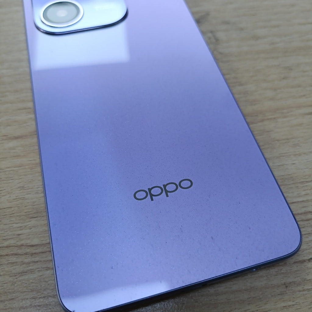 CELULAR OPPO A40 CPH2669 (2024) 256 GB 4 GB RAM (SEMINUEVO)