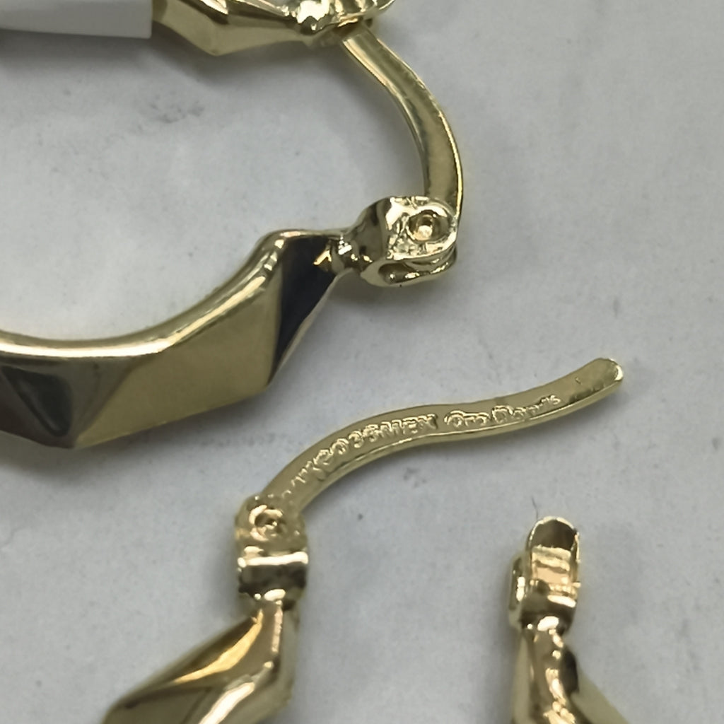 ARETES TEJIDO ARRACADAS FACETADAS 14K 1.7 GR (NUEVO)