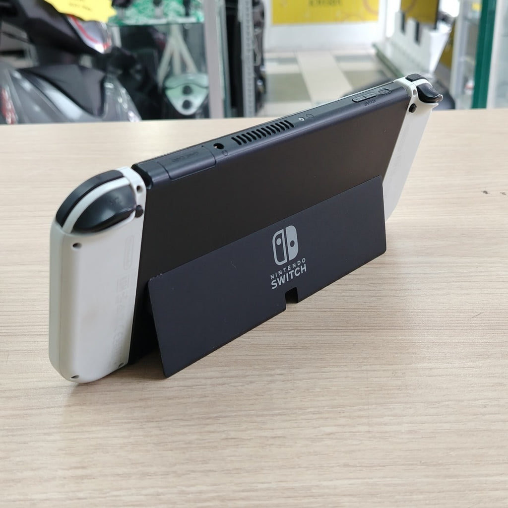 CONSOLA DE VIDEOJUEGO NINTENDO SWITCH OLED 64 GB (SEMINUEVO)