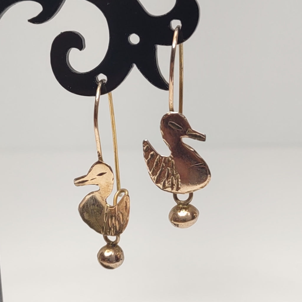 ARETES PAR ORO 10 K 1.6 GRMS (SEMINUEVO)
