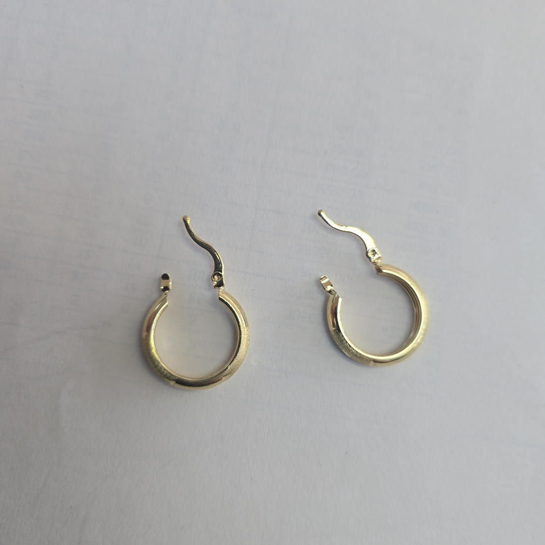 ARETES TEJIDO ARRACADA SATINADA 14K 2.6 GR (NUEVO)