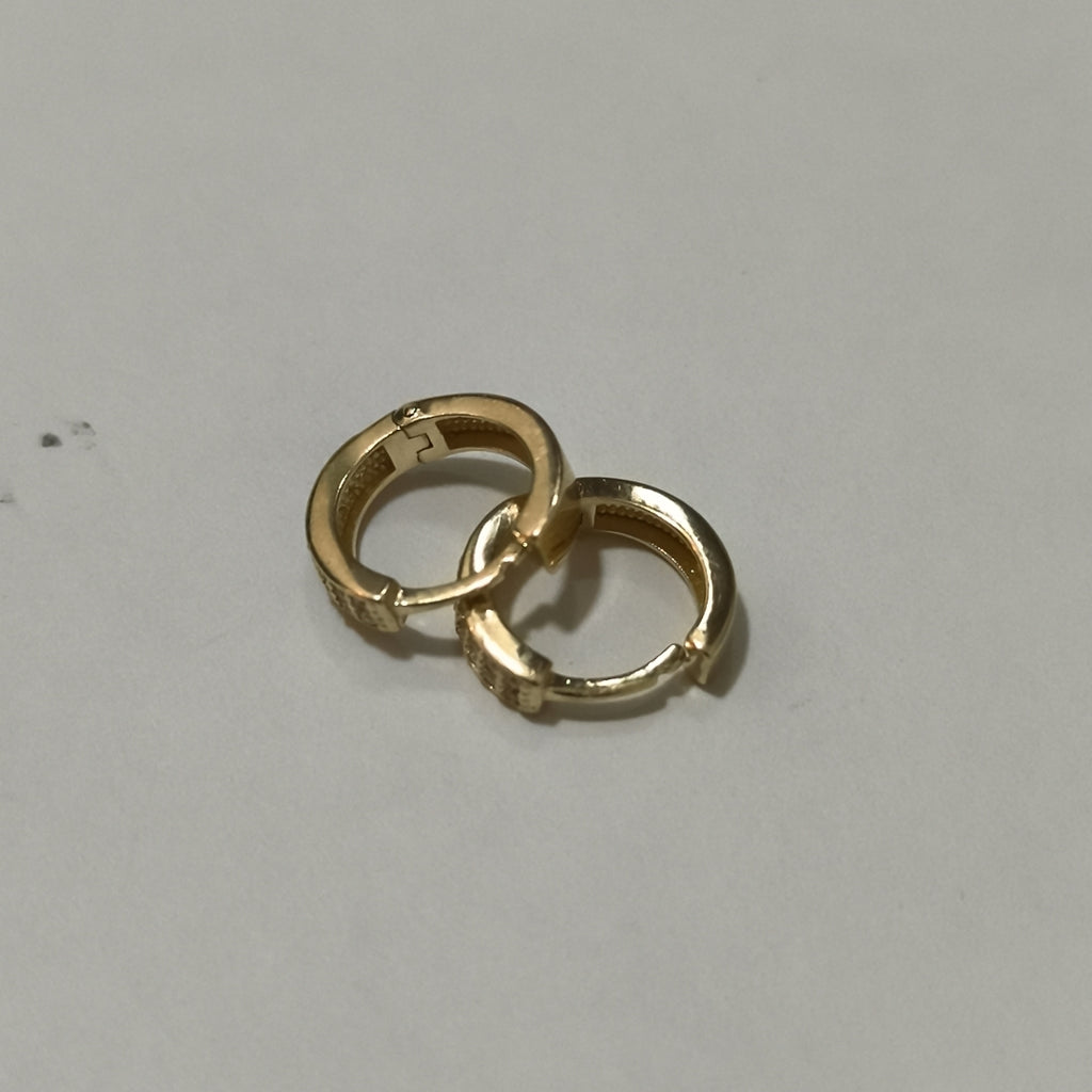 ARETES HUGGIES C CIRCONIA 14K 2.2 GR (NUEVO)