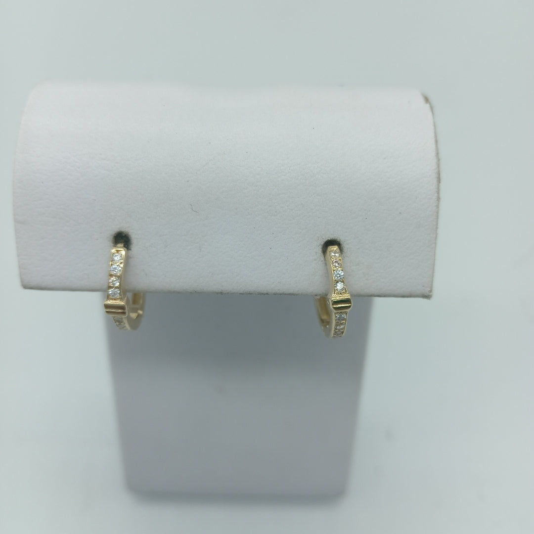 ARETES HUGGIES C CIRCONIA 14K 1.8 GR (NUEVO)