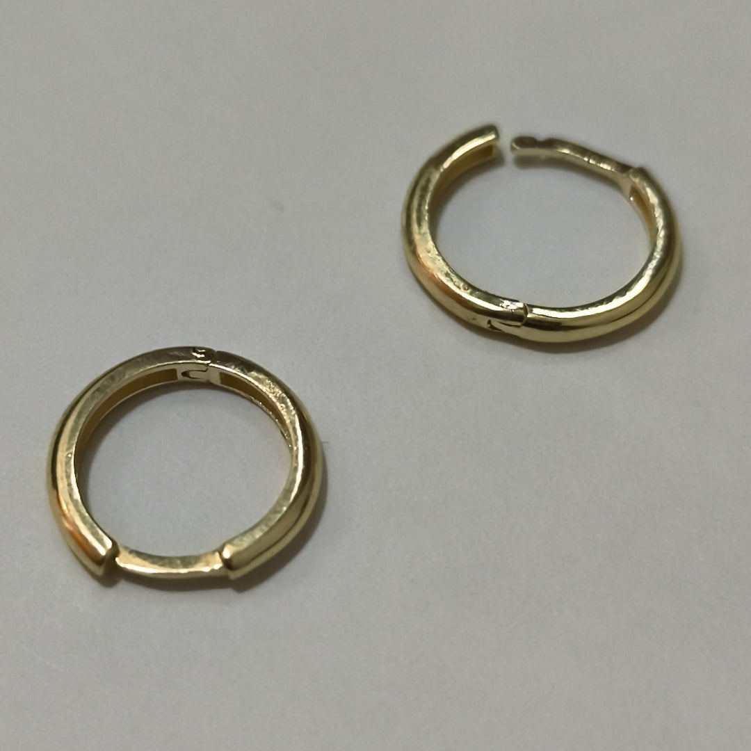 ARETES HUGGIES LISAS 14K 1.5 GR (NUEVO)