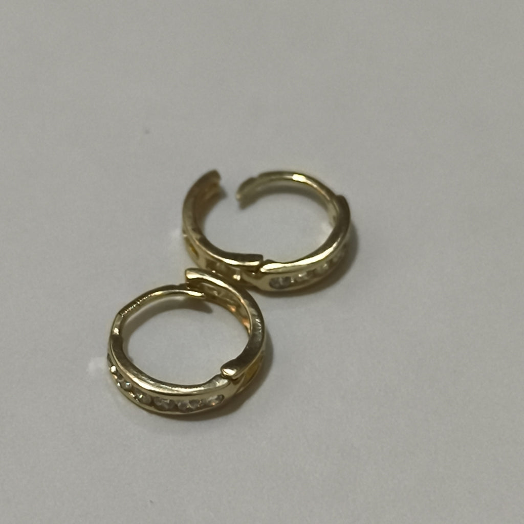 ARETES ARRACADA C CIRCONIAS 14K 1.1 GR (NUEVO)