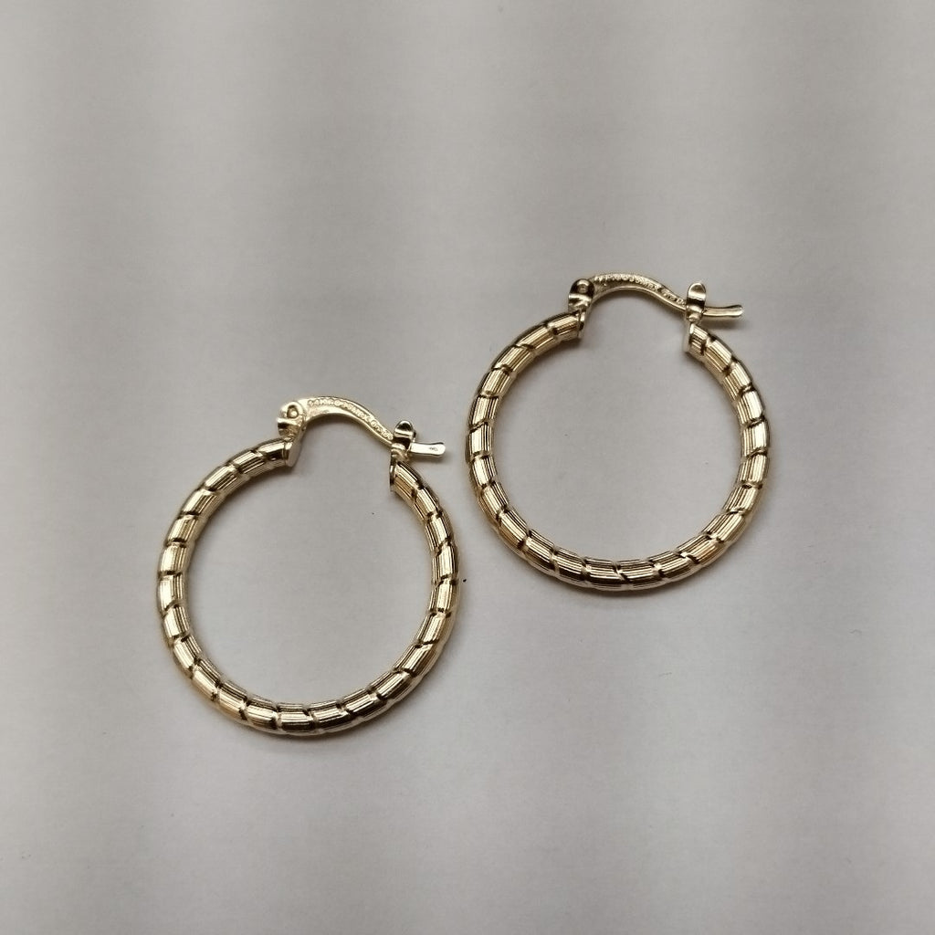 ARETES ARRACADAS LABRADAS 14K 3.2 GR (NUEVO)