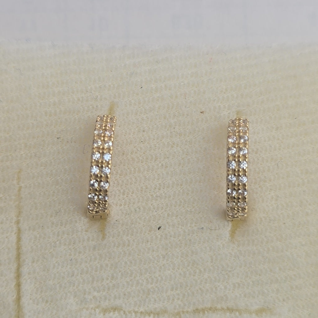 ARETES HUGGIES C CIRCONIA 14K 1.7 GR (NUEVO)