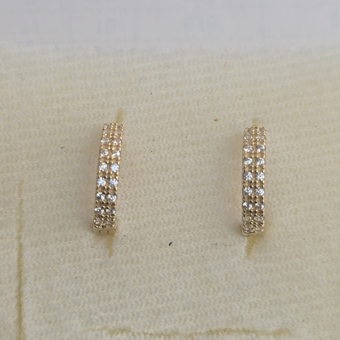 ARETES HUGGIES C CIRCONIA 14K 1.7 GR (NUEVO)