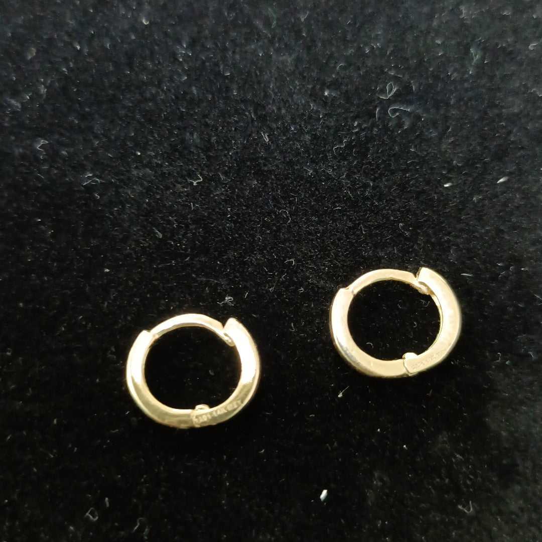 ARETES HUGGIE 14K 1.3 GR (NUEVO)