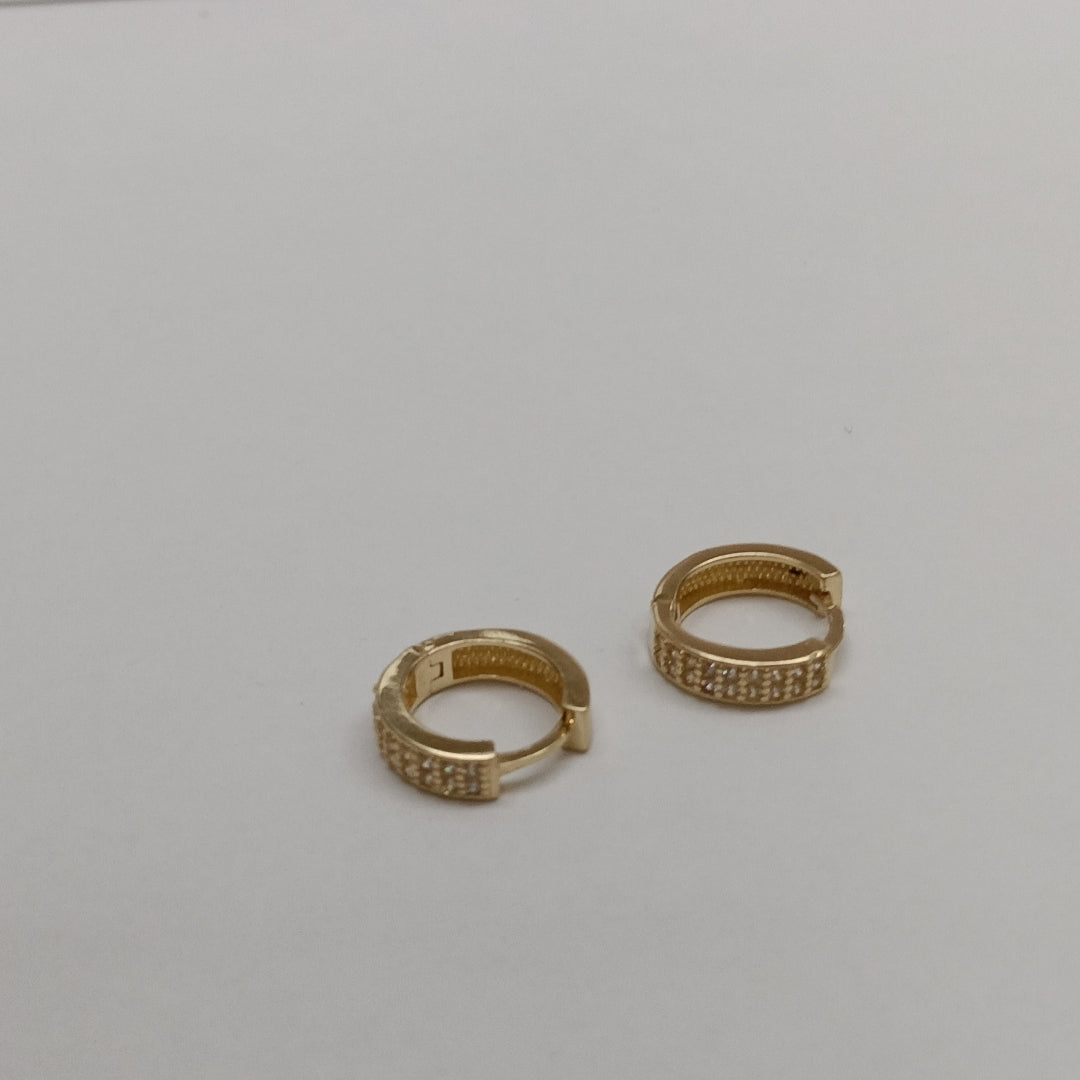ARETES HUGGIES C CIRCONIAS 14K 2.2 GR (NUEVO)