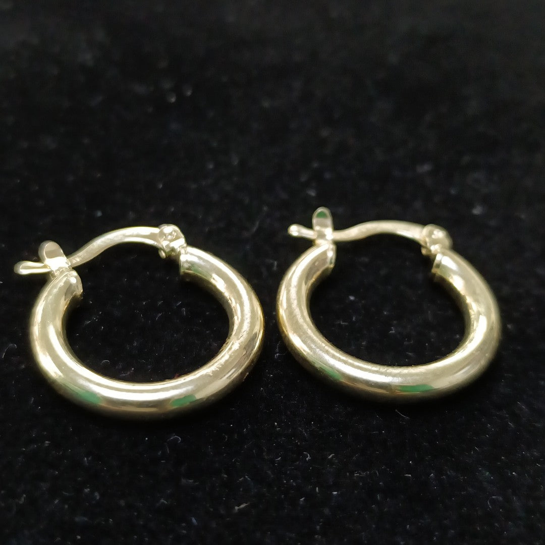 ARETES TEJIDO ARRACADAS LISAS 14K 1.6 GR (NUEVO)